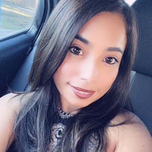 Meet your Posher, April